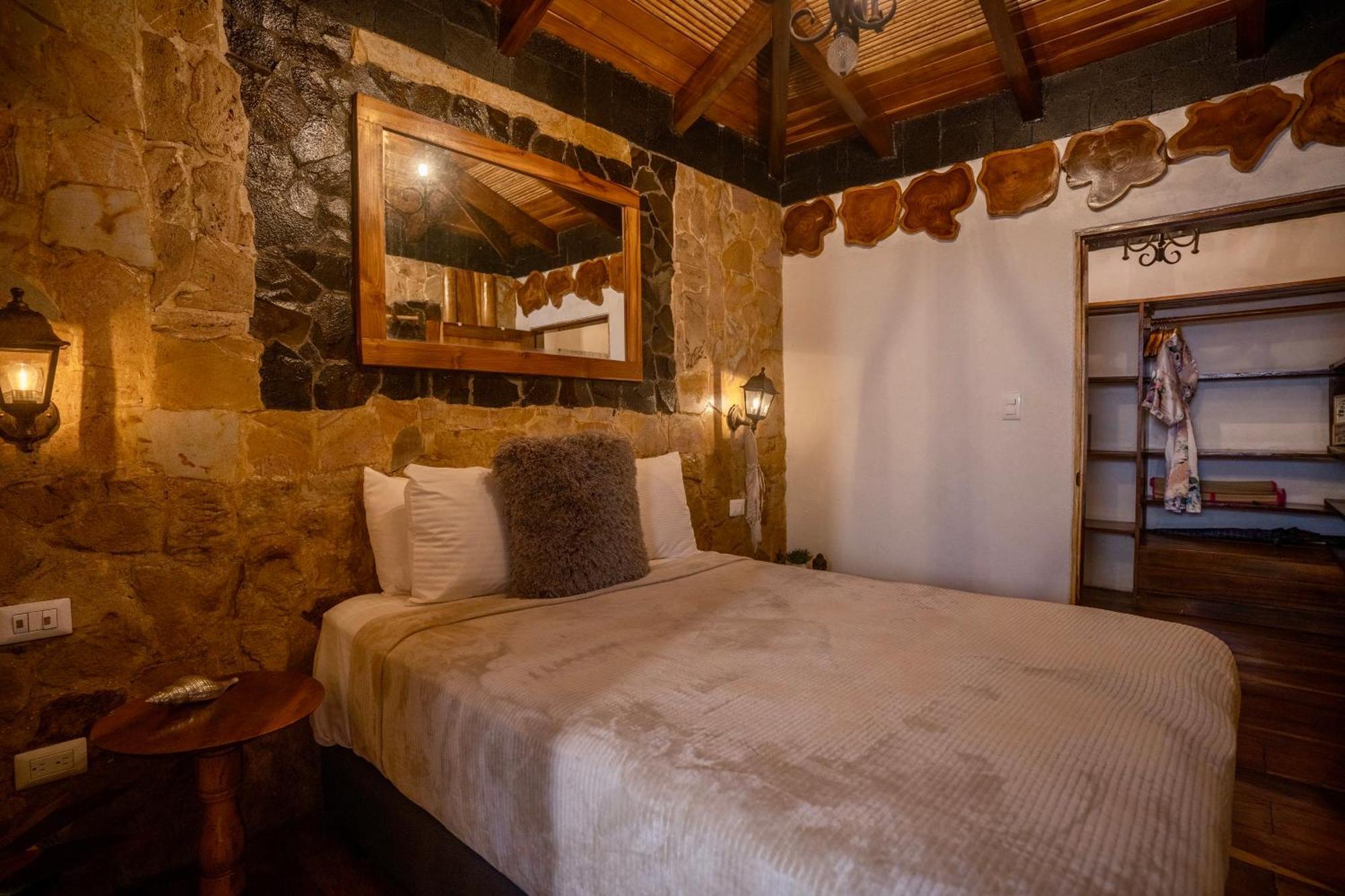 Ocho Artisan Bungalows (Adults Only) Tamarindo Exterior foto