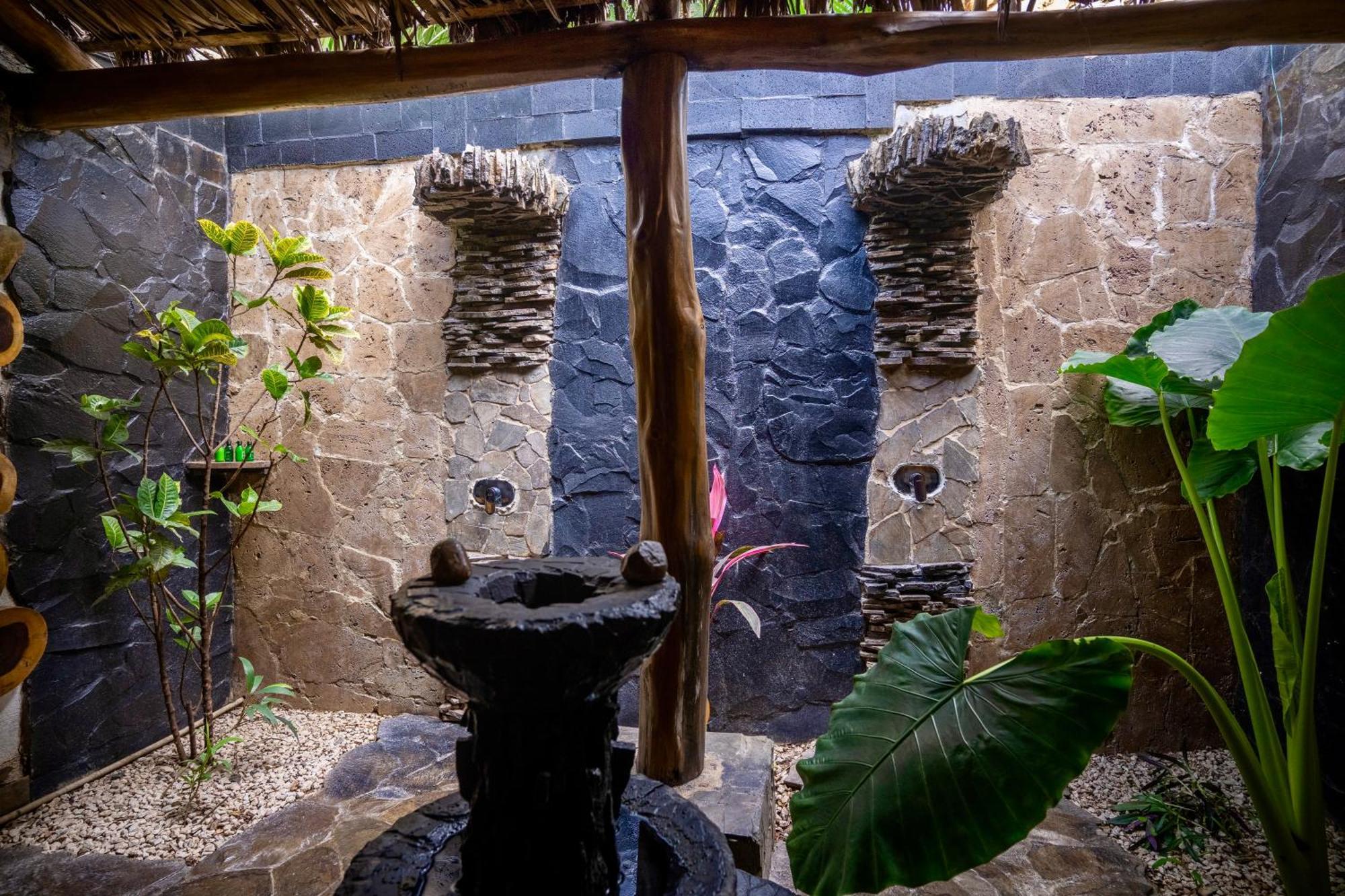 Ocho Artisan Bungalows (Adults Only) Tamarindo Exterior foto